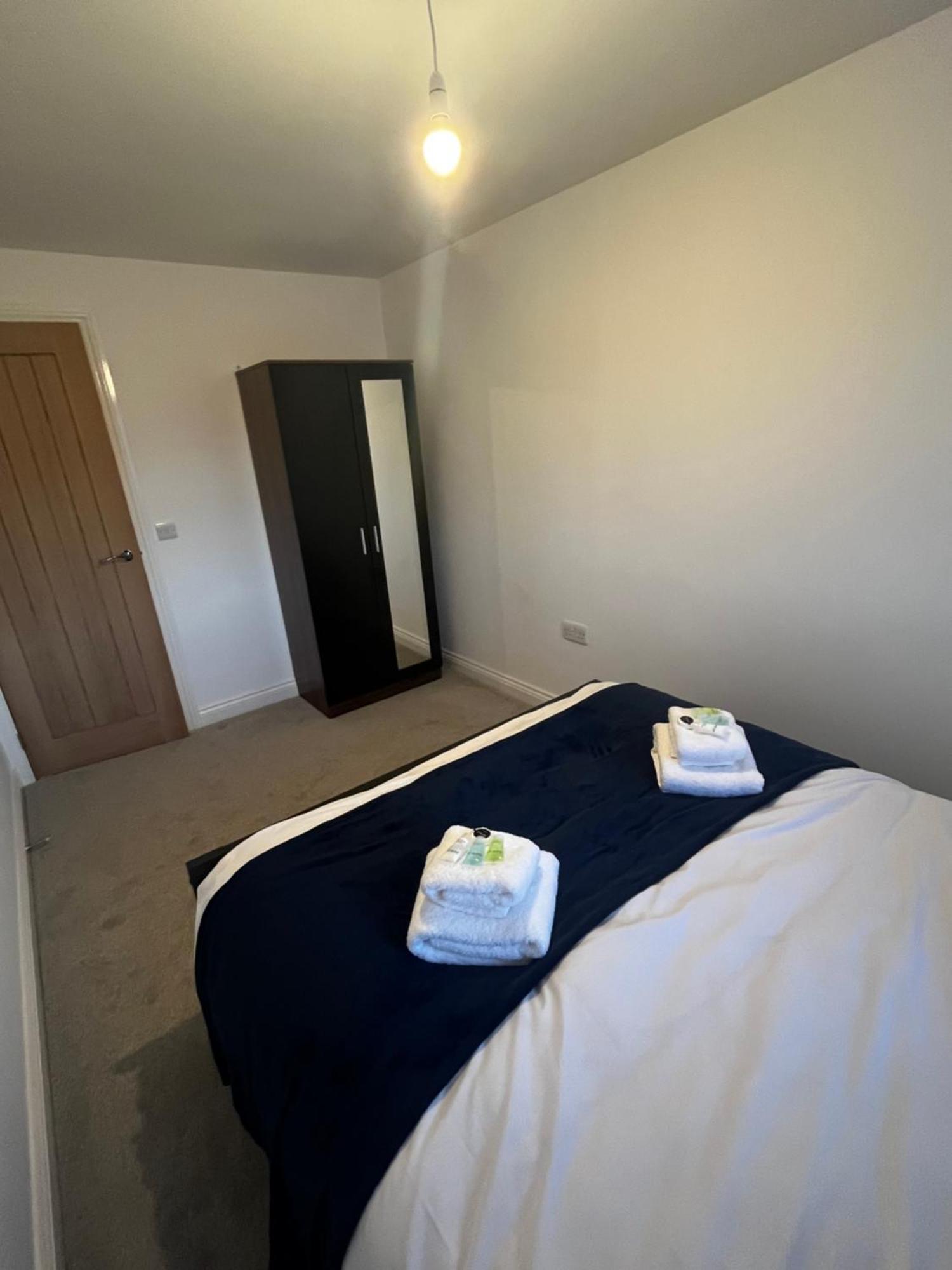 Newly Built One Bedroom Flat In Kidlington, Oxfordshire Buitenkant foto