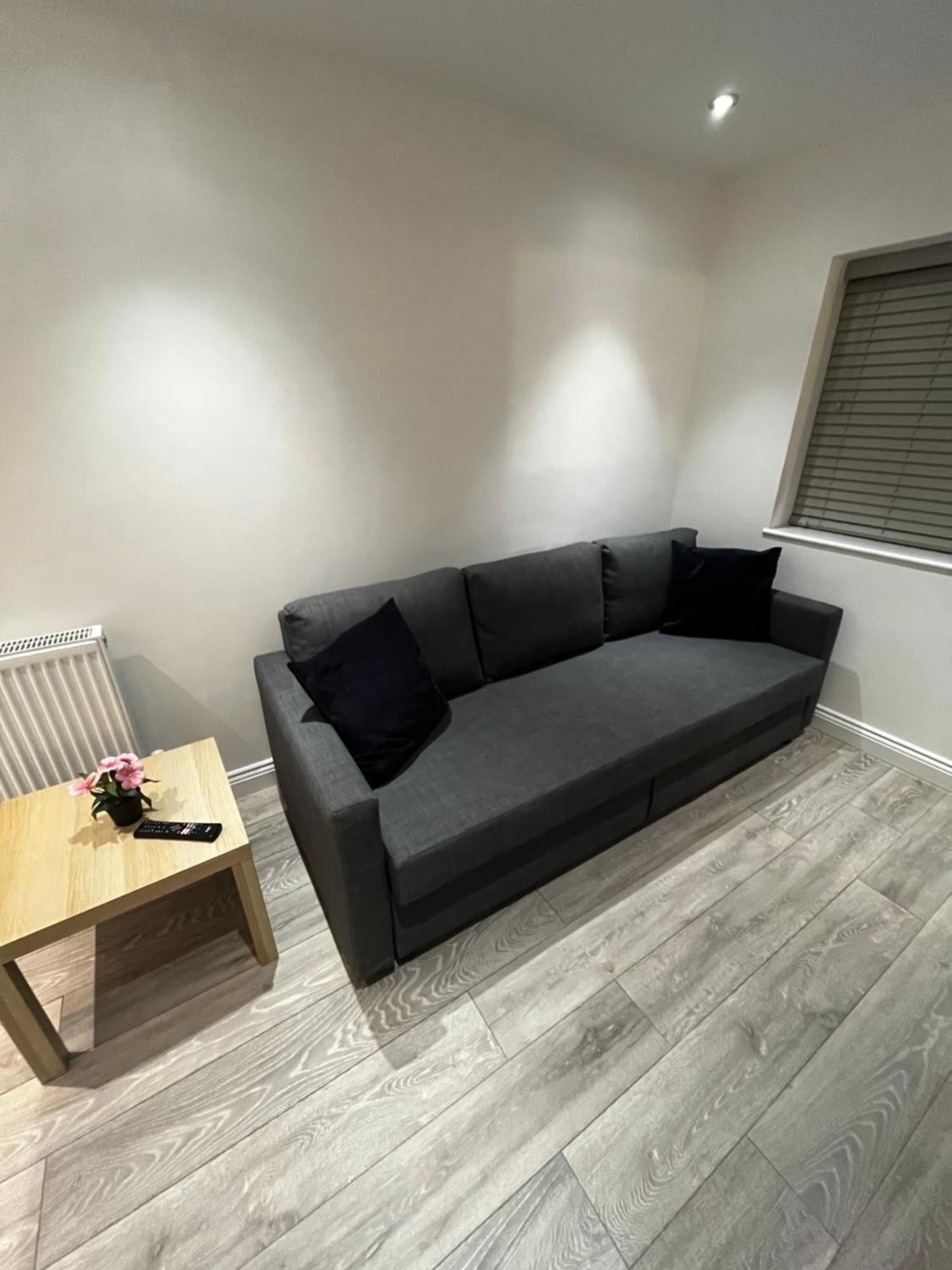 Newly Built One Bedroom Flat In Kidlington, Oxfordshire Buitenkant foto