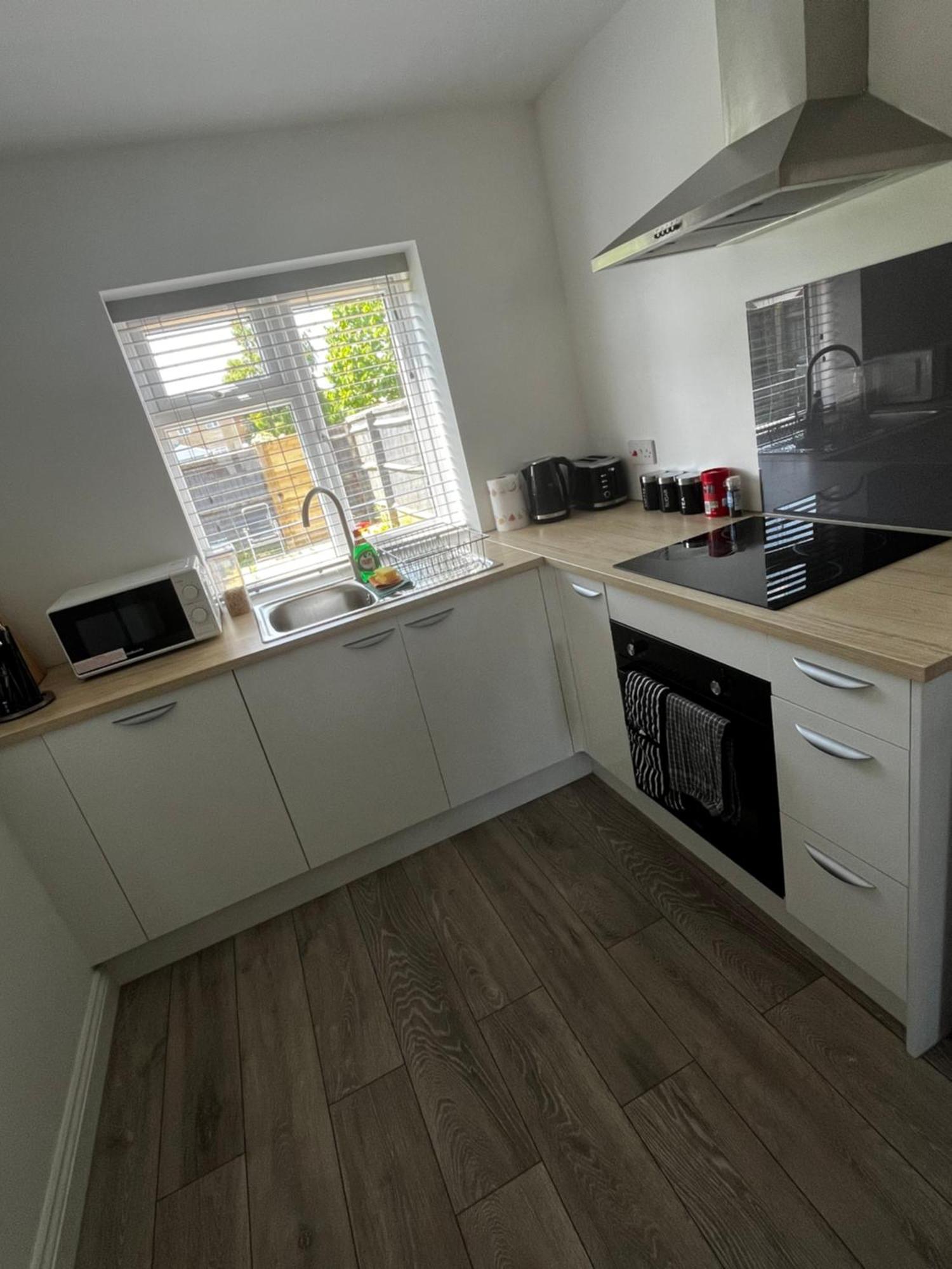 Newly Built One Bedroom Flat In Kidlington, Oxfordshire Buitenkant foto