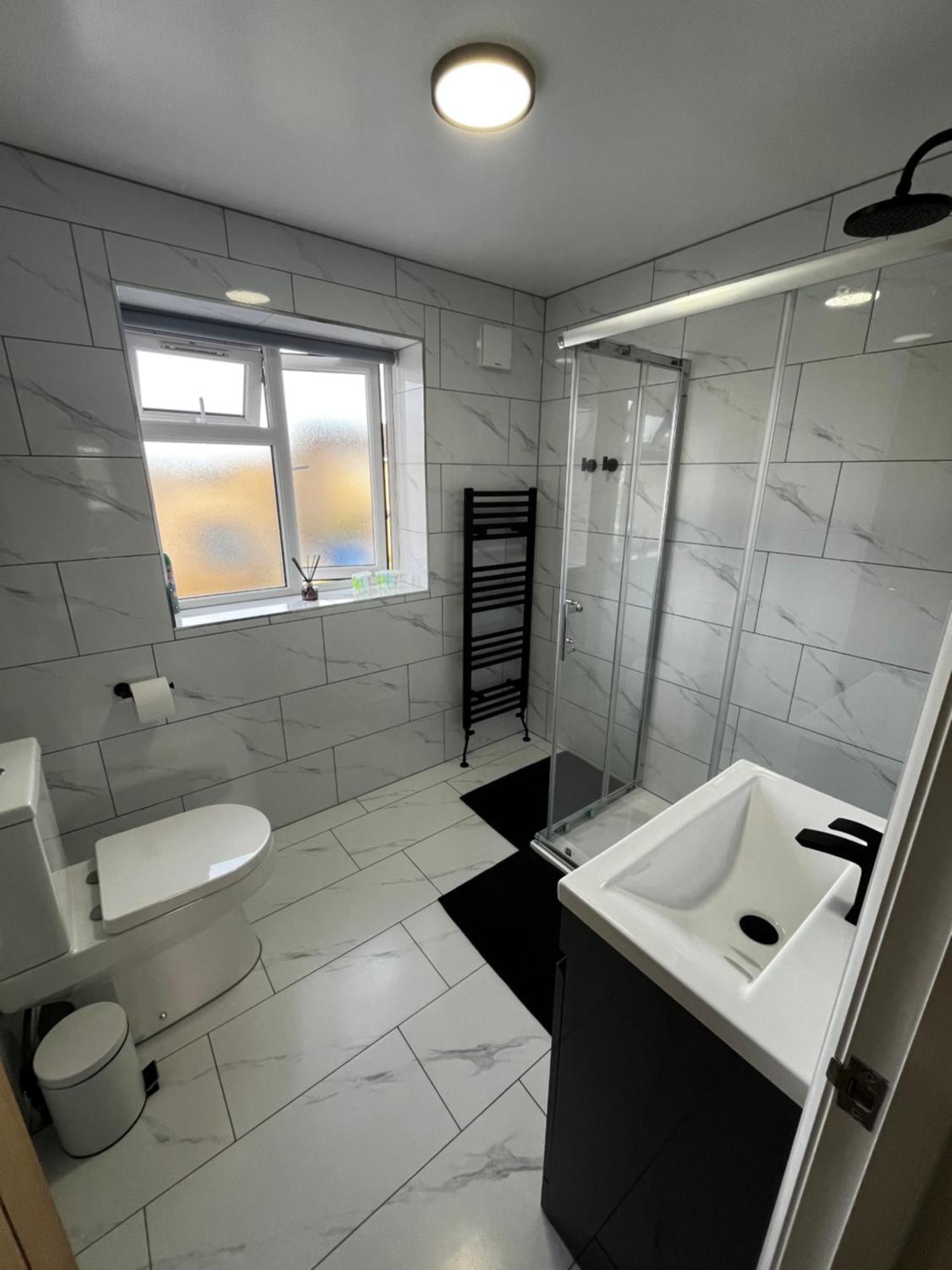 Newly Built One Bedroom Flat In Kidlington, Oxfordshire Buitenkant foto