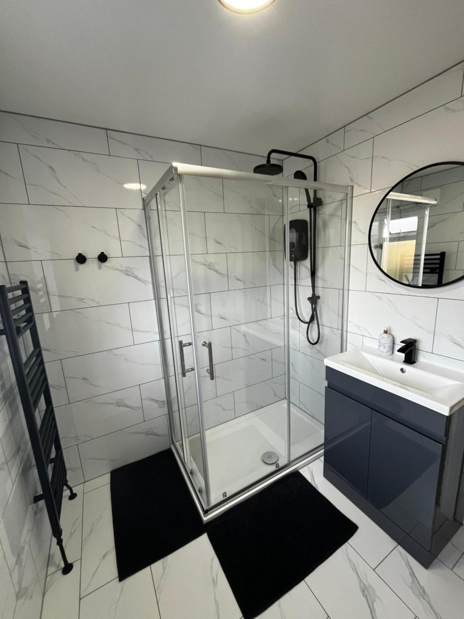 Newly Built One Bedroom Flat In Kidlington, Oxfordshire Buitenkant foto
